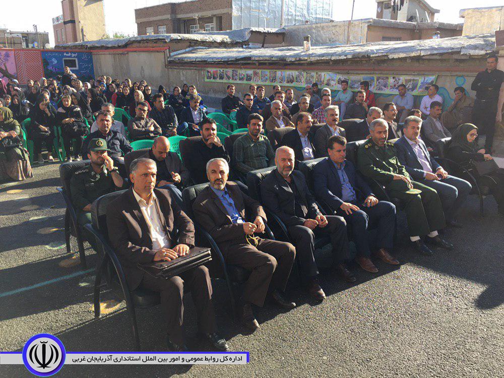 زنگ بازگشایی مدارس در شهرستان سردشت نواخته شد