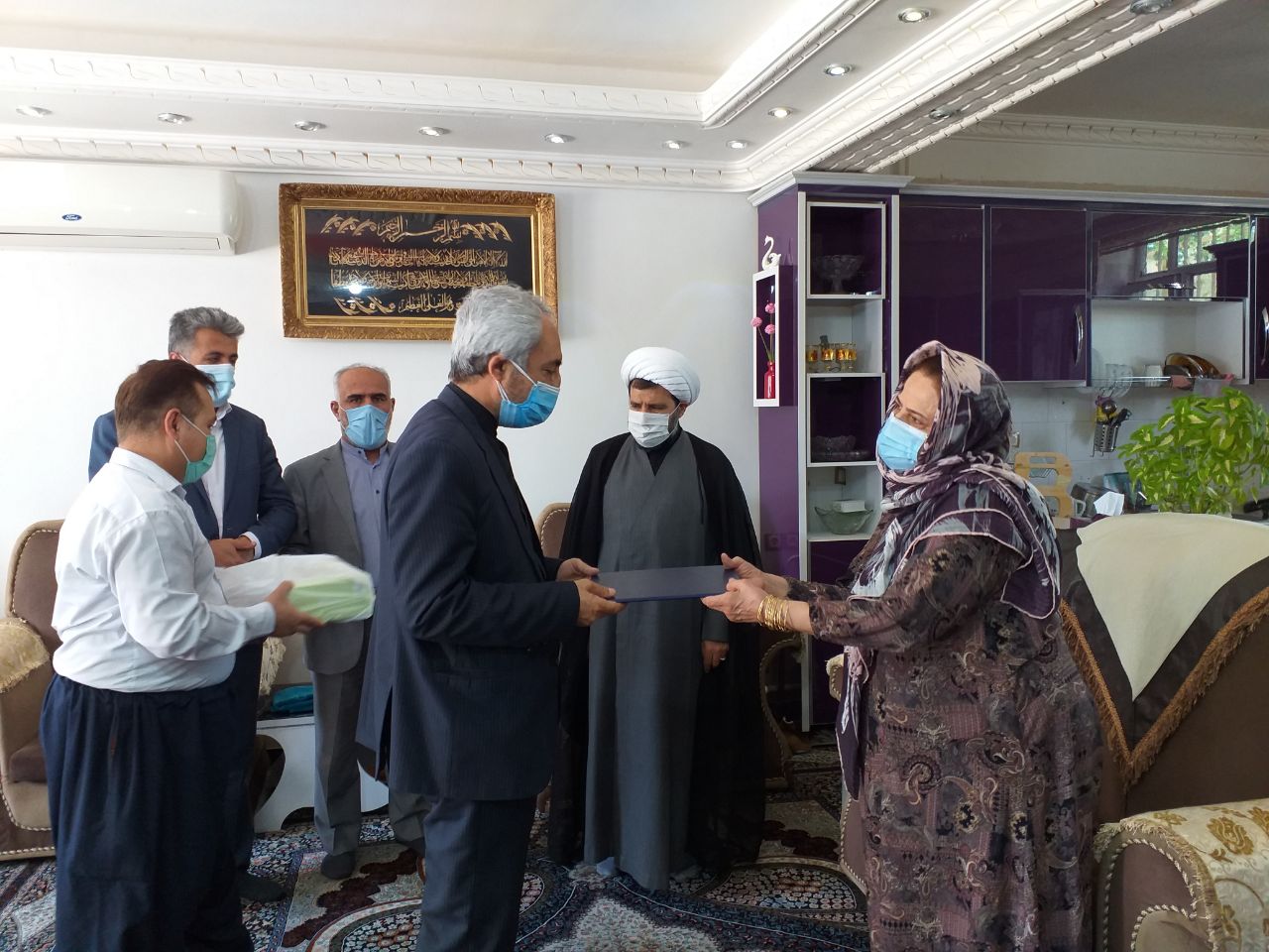 دیدار با خانواده معزز شهدا و ایثارگر شهرستان سردشت به مناسبت گرامیداشت هفته معلم
