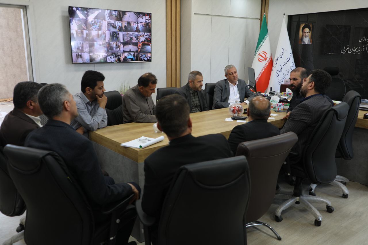 پیگیری برای حل مشکل تعاونی مسکن فرهنگیان 3 و 4 و مسکن دلاور ربط ادامه دارد.