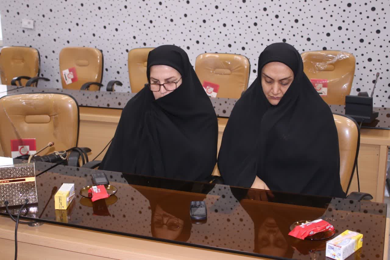 برگزاری نشست هم اندیشی با بانوان به مناسبت گرامیداشت هفته زن و روز مادر