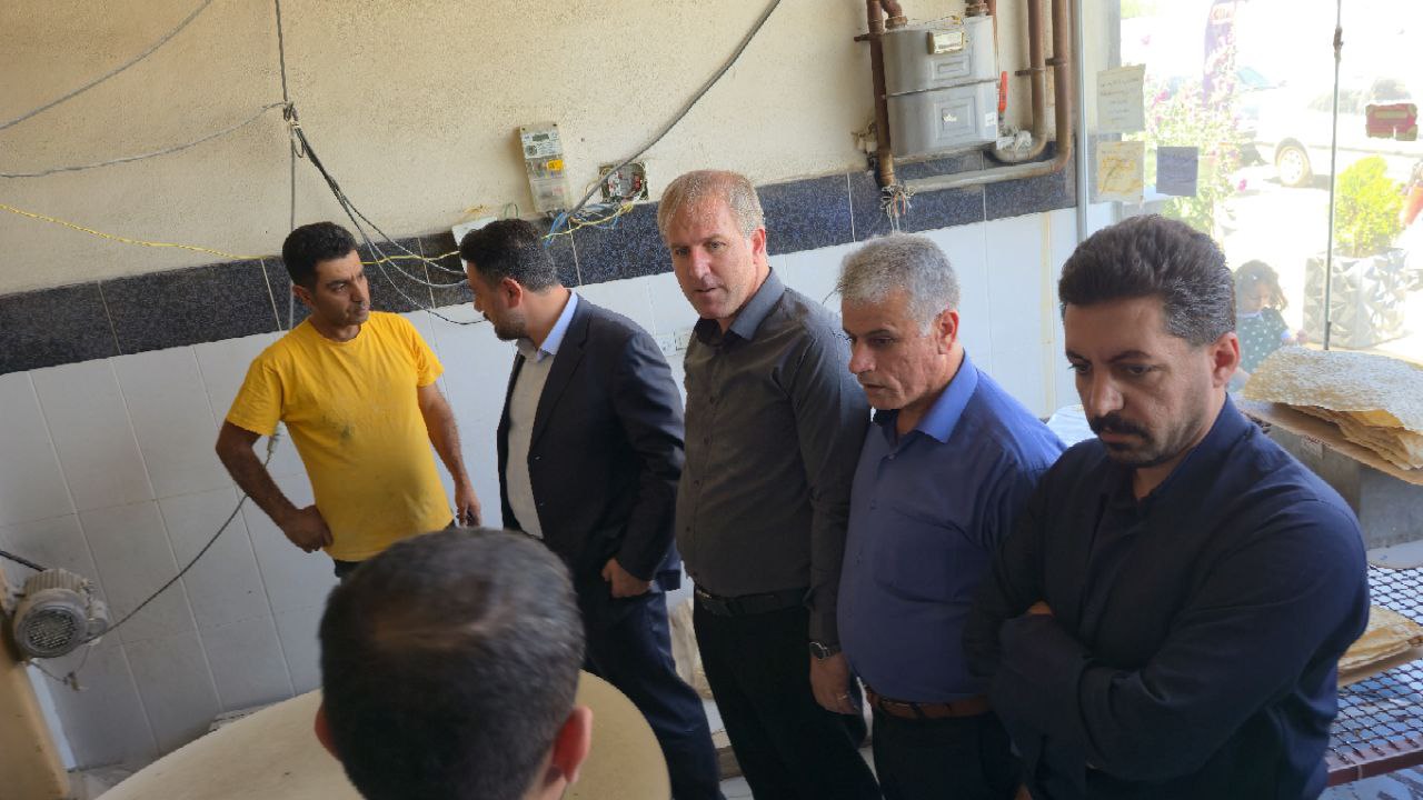 فرماندار سردشت از نانوایی‌های شهر بازدید کرد