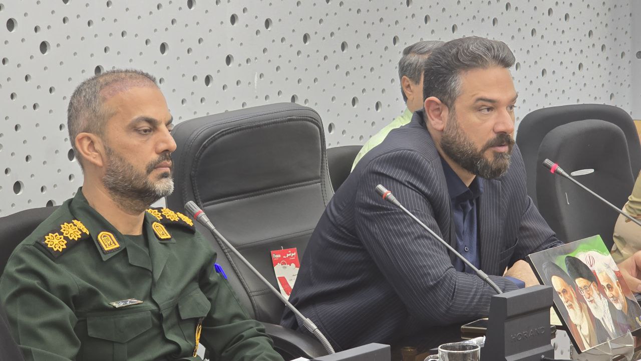 برگزاری جلسه‌ای در فرمانداری شهرستان سردشت با محوریت بنیاد غدیر و جهاد تبیین؛ تأکید بر نقش رسانه‌ای در مقابله با جنگ روایت‌ها