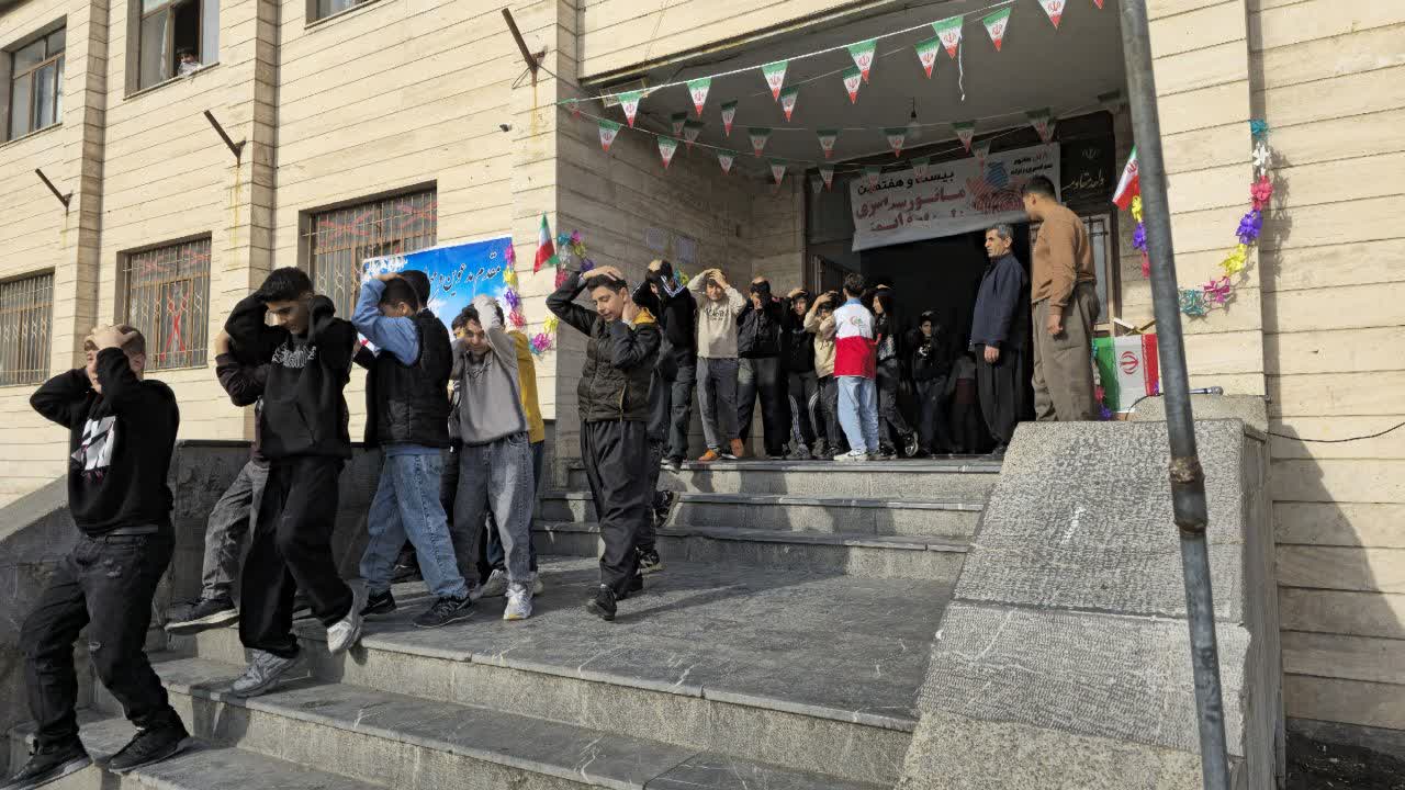 اجرای مانور سراسری زلزله و ایمنی در مدرسه شهید عظیمی