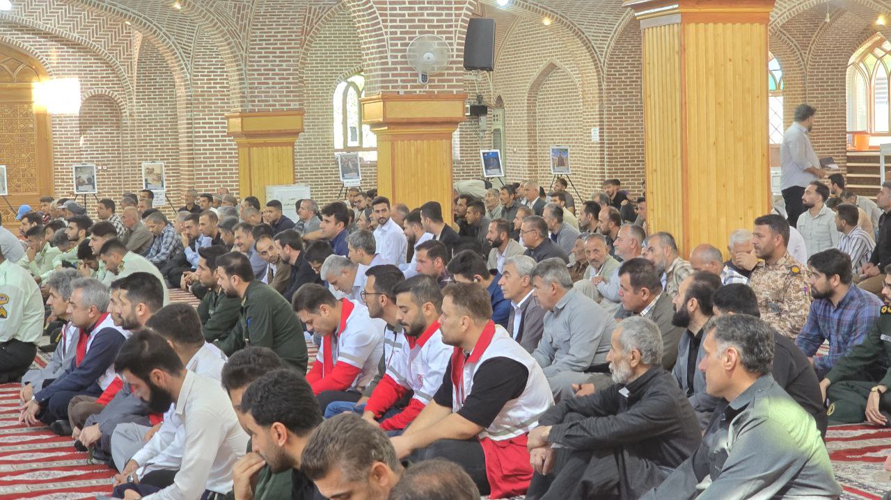 یاد و نام امام، دژ مستحکم در برابر استکبار است.