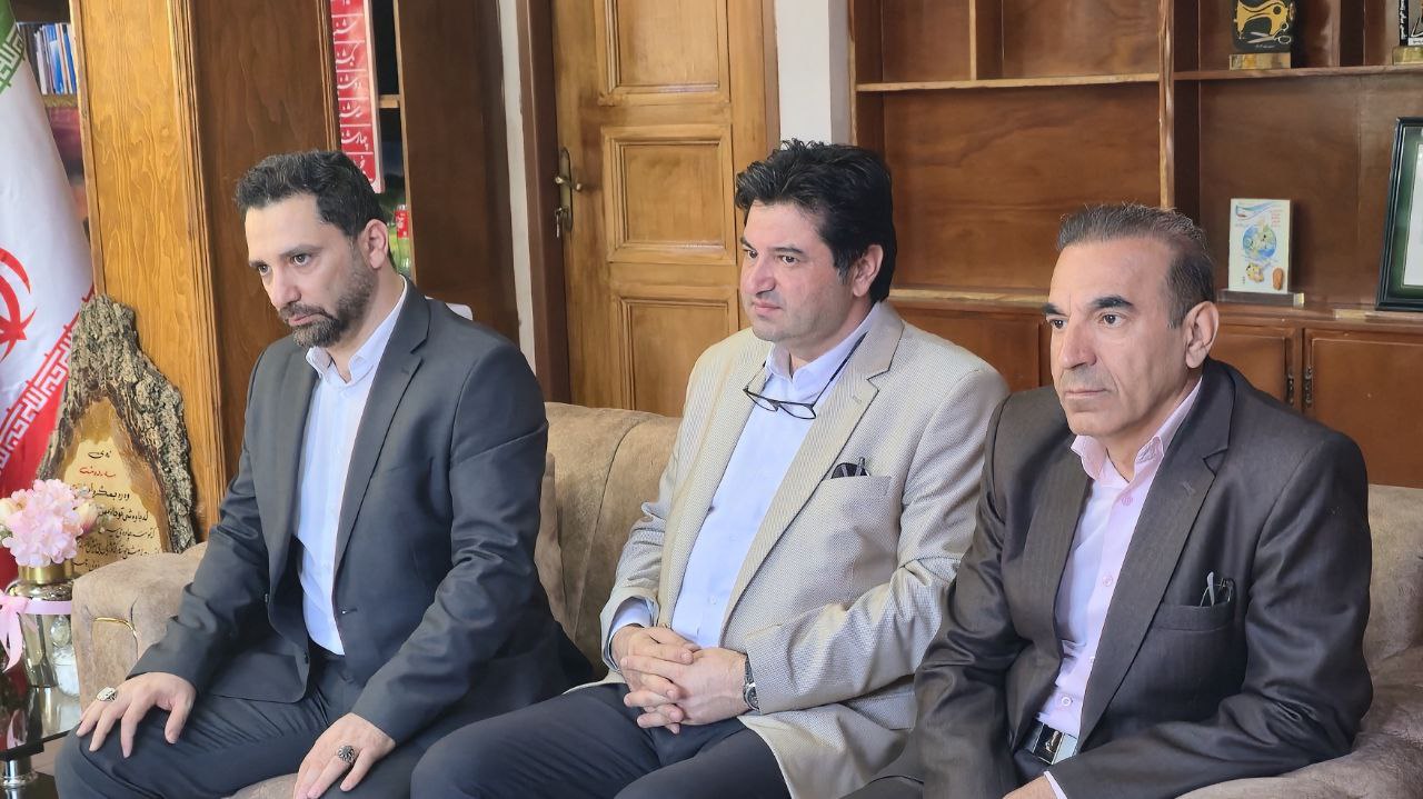 دیدار فرماندار سردشت با نماینده معاون رئیسجمهور در امور توسعه روستایی و مناطق محروم