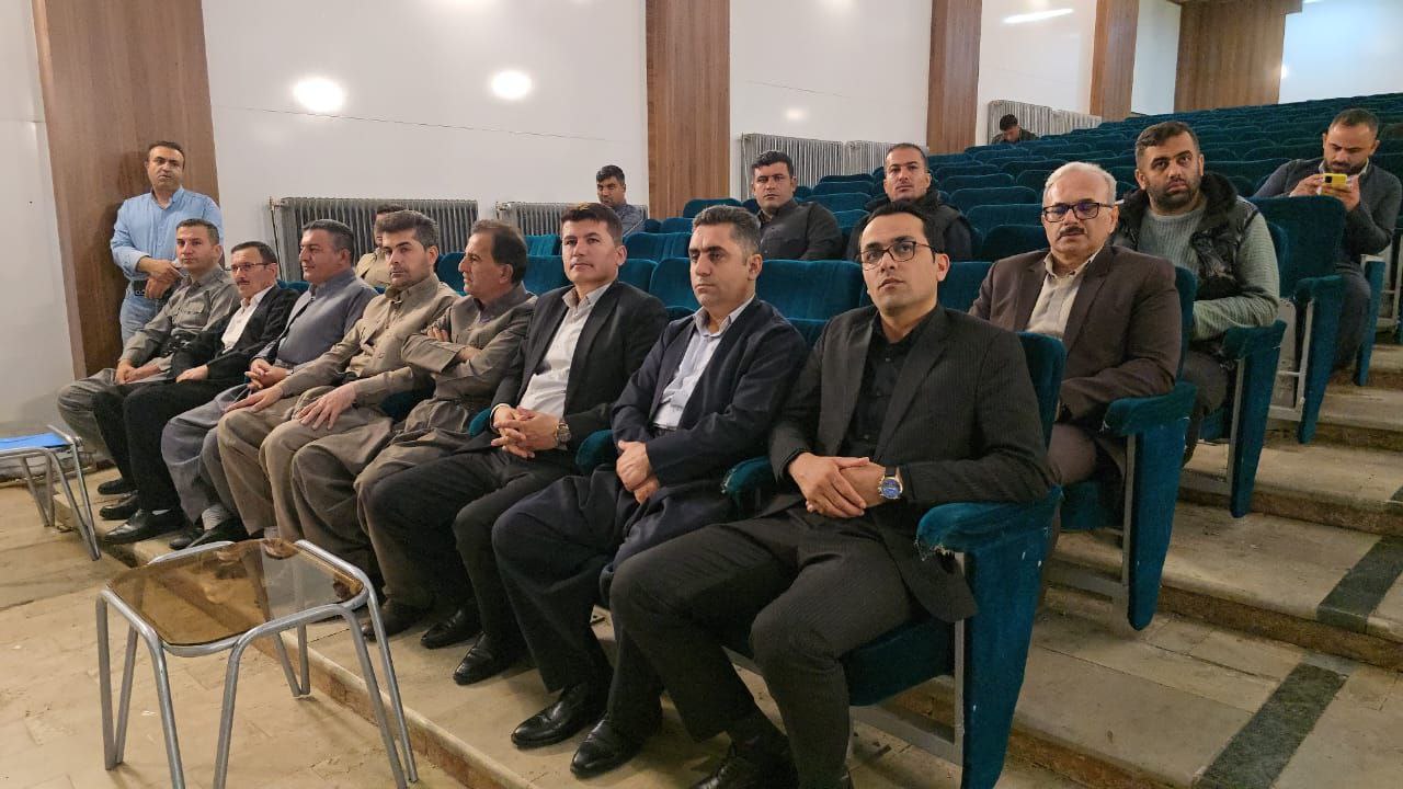 همایش گرامیداشت روز ملی شوراهای اسلامی در شهرستان سردشت برگزار شد.