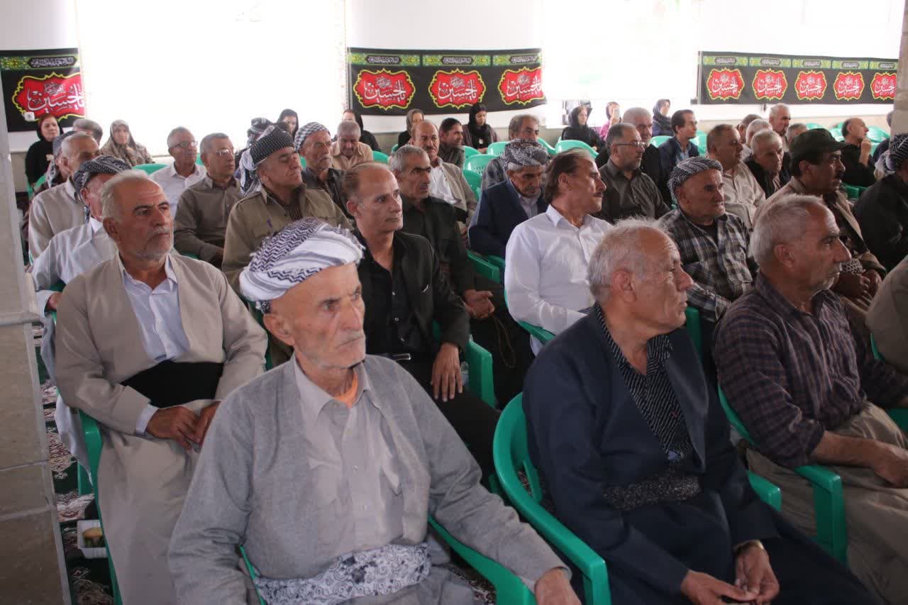 آیین تجلیل از آزادگان در سردشت برگزار شد