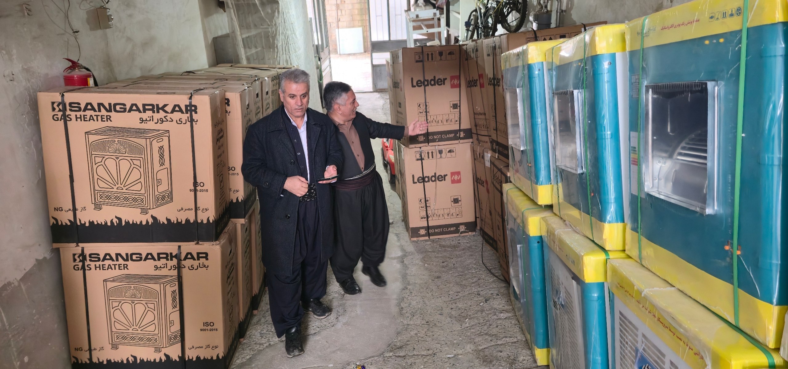 اهدای 43 قلم لوازم ضروری زندگی به مددجویان کمیته امداد به مناسبت دهه مبارک فجر