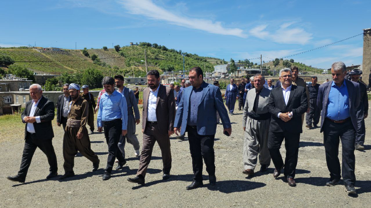 کلنگ‌زنی مدرسه دوکلاسه در روستای کولسه علیا از توابع بخش ربط با پیگیری‌های مستمر ریباز میرزایی سرپرست فرمانداری شهرستان سردشت انجام شد.