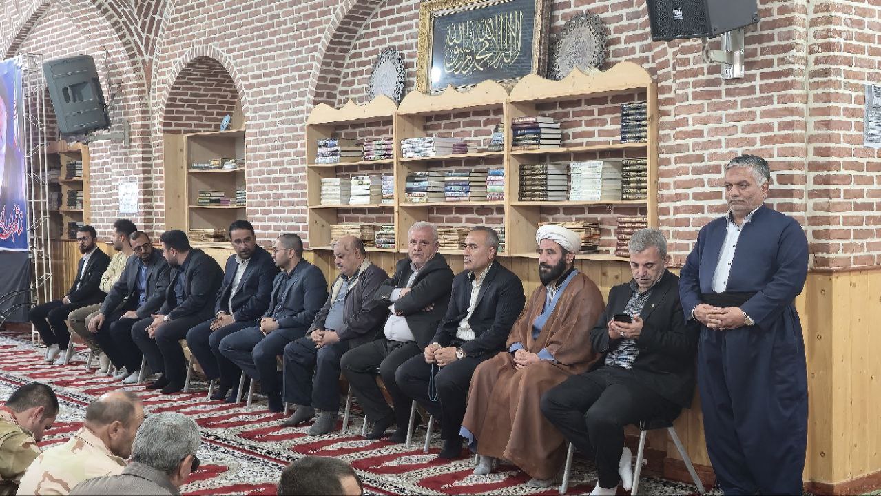 مراسم باشکوه بزرگداشت شهدای خدمت در مسجد جامع سردشت برگزار شد