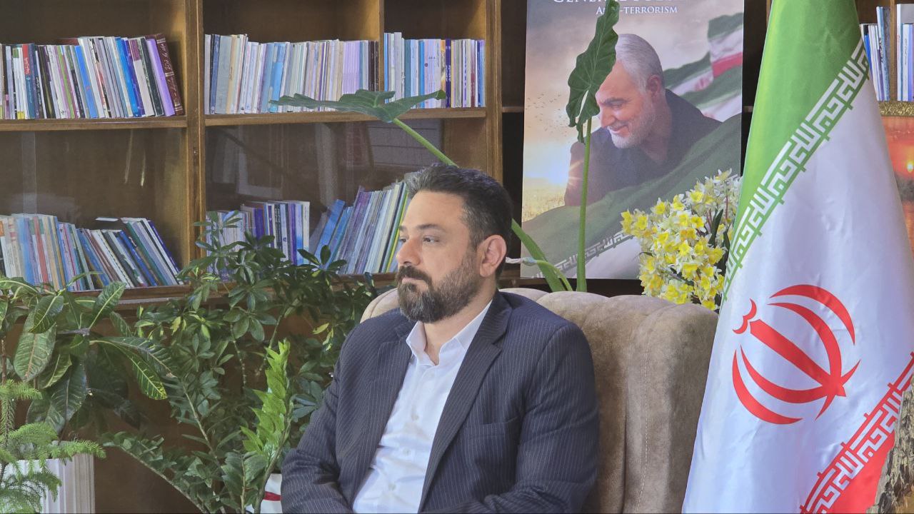 دیدار و نشست ریباز میرزایی فرماندار شهرستان سردشت با مدیر کل کانون پرورش فکری کودکان و نوجوانان استان آذربایجانغربی