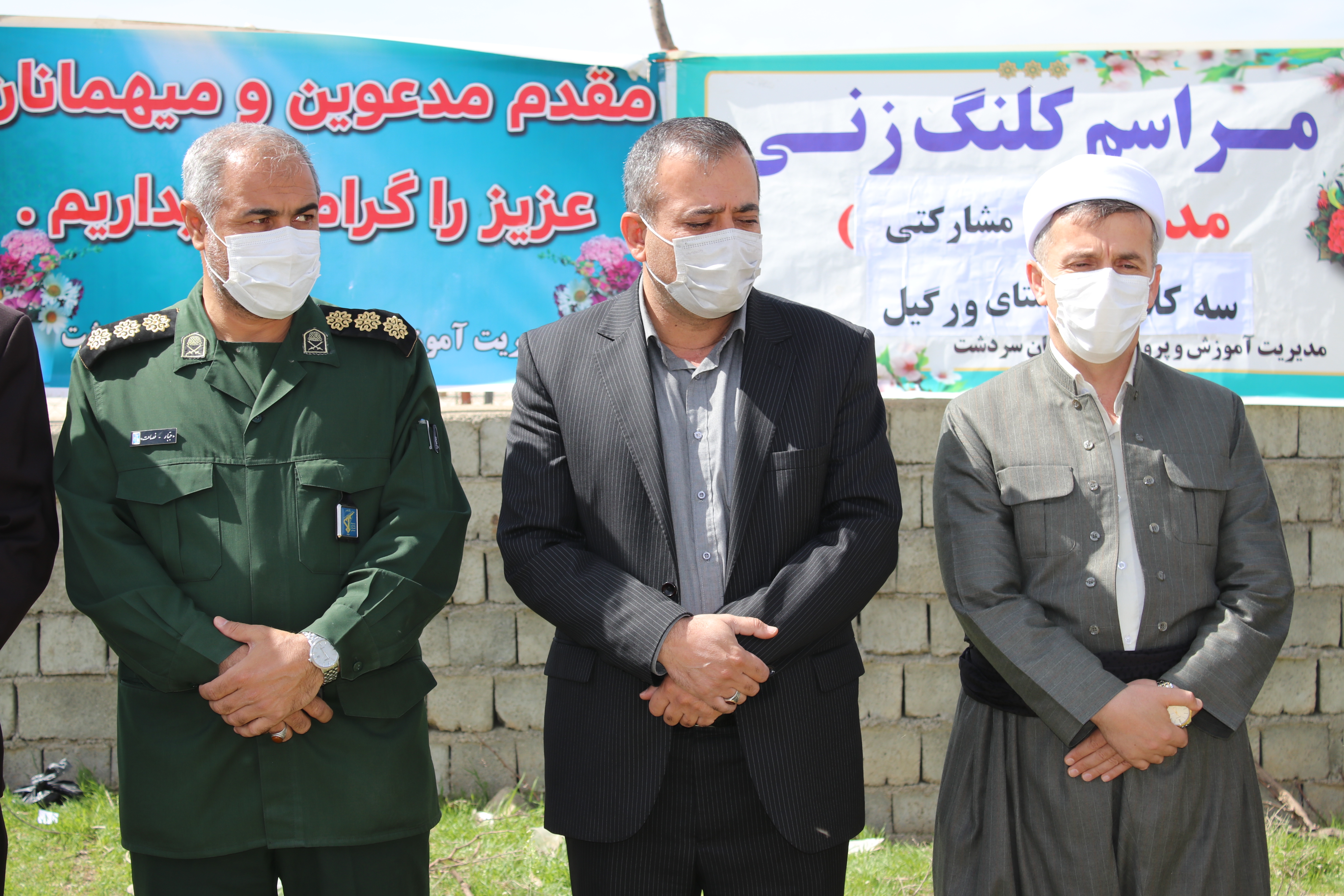 کلنگ دو طرح آموزشی و ورزشی در سردشت به زمین زده شد